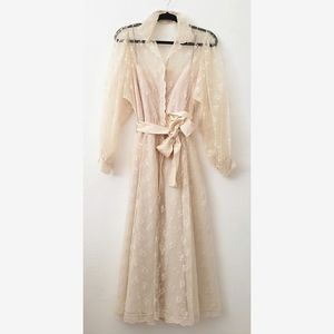 Albert Capraro lace vtg ivory puff sleeve dress 12